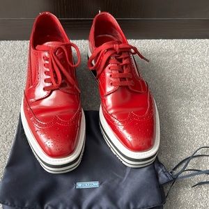 Prada Wingtip Brogue shoes size 38.5